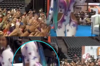 Video: Cardi B FARTED, P00PED her pants during a TV performance. She puts her hand down her pants and SMELLS them…