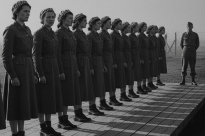 We Wurden Aufgefordert, Uns Auszuziehen – Was Danach Geschah Ließ Deutsche Kriegsgefangene Sprachlos